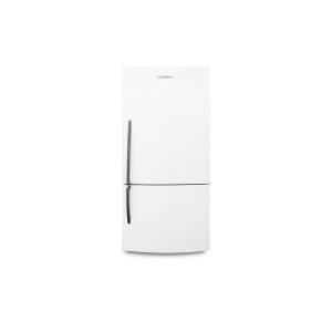 A Fisher and Paykel E522B 519L right hand hinge fridge with its doors closed